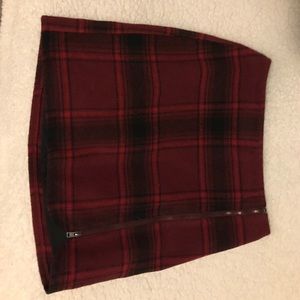 BRAND NEW Hollister skirt